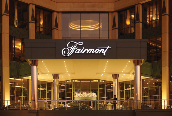 AccorHotels preia lanturile Fairmont, Raffles si Swissotel
