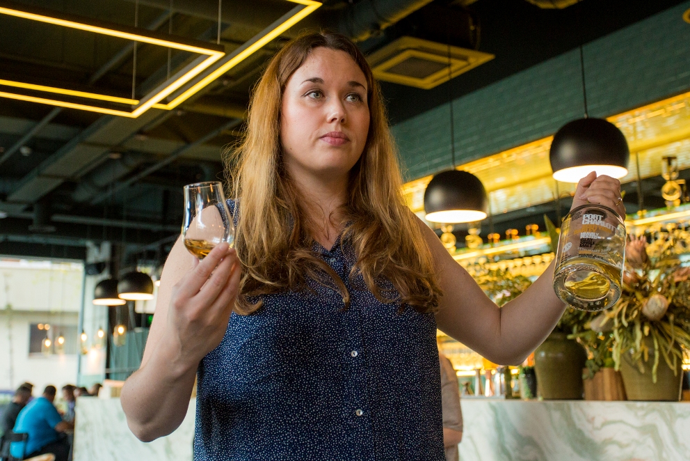 Brand Ambassadorul Bruichladdich, Joanne Brown