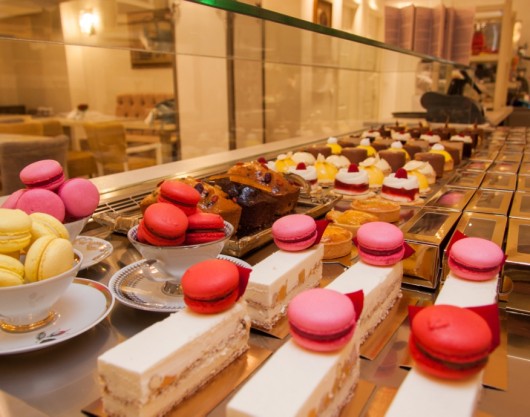 Lansare Zexe Braserie deserturi romanesti reinventate